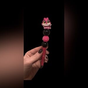 Cheshire Doorable pen